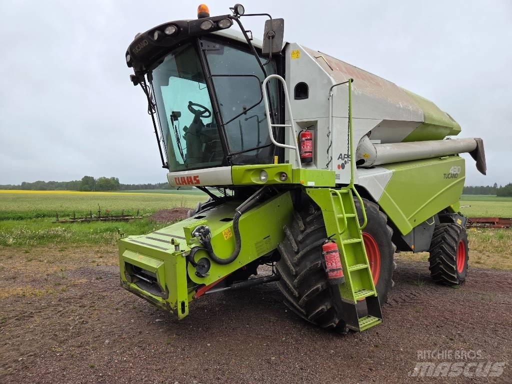 CLAAS Tucano 430 Combine Harvesters