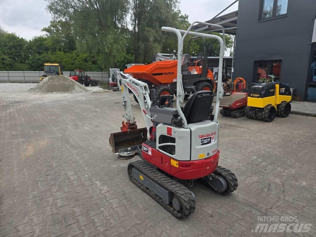 Takeuchi TB 210 R Mini Excavators <7t (Mini Diggers)