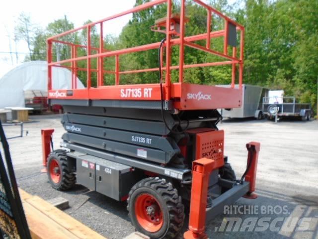 SkyJack SJ 7135 RT Scissor Lifts