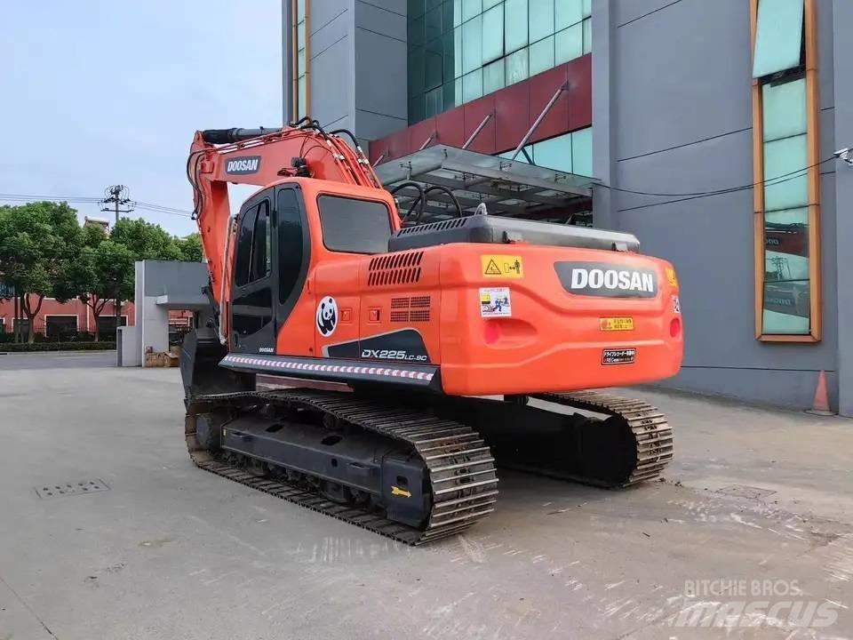 Doosan DX225LC-9C Crawler Excavators