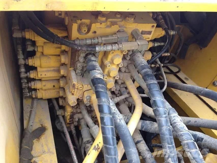Komatsu pc220-7 Crawler Excavators