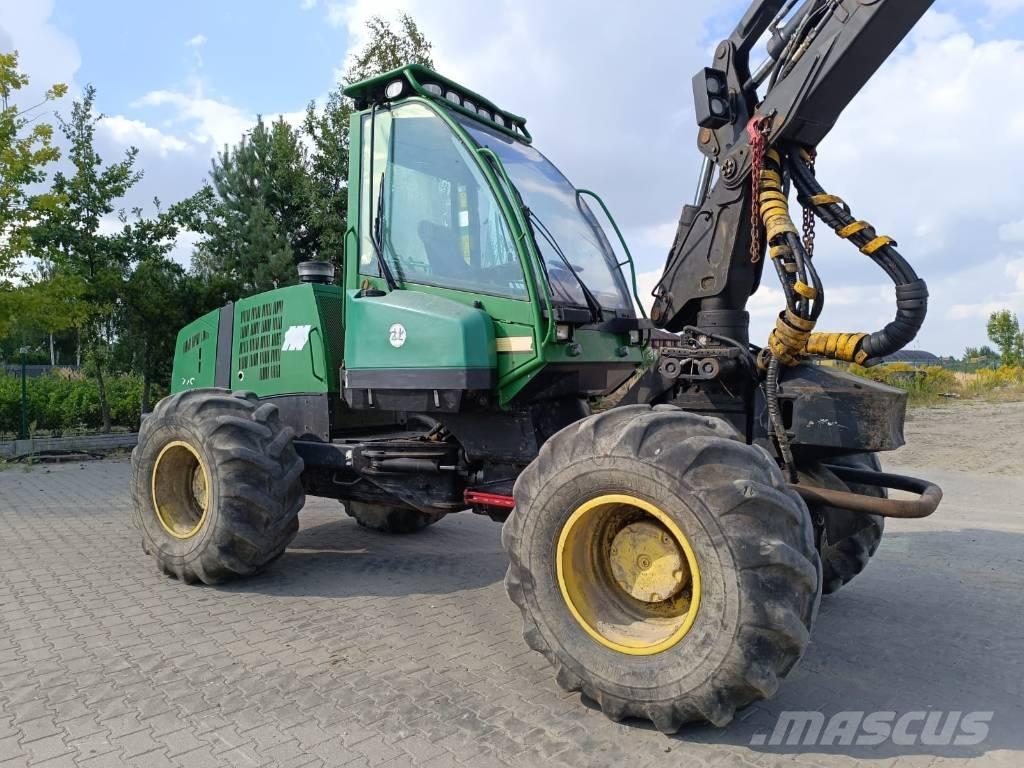 John Deere 770 D Harvesters