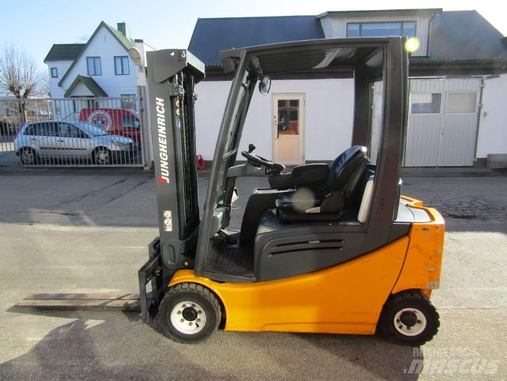 Jungheinrich EFG 320 Electric Forklifts