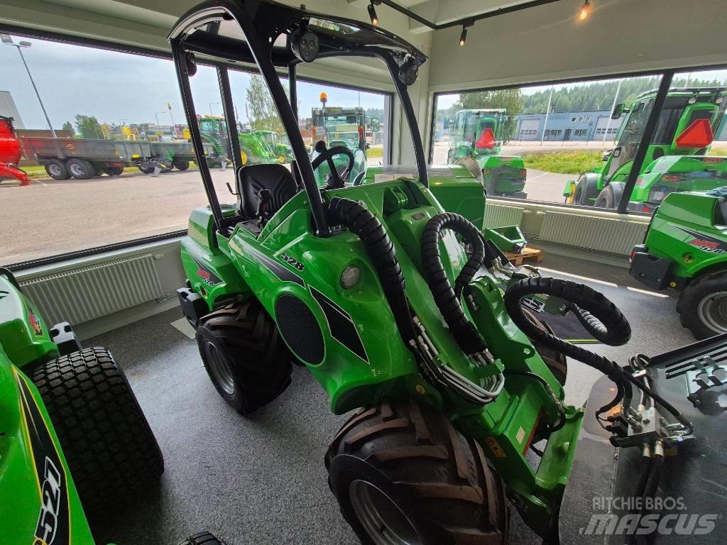 Avant 528 Multi purpose loaders