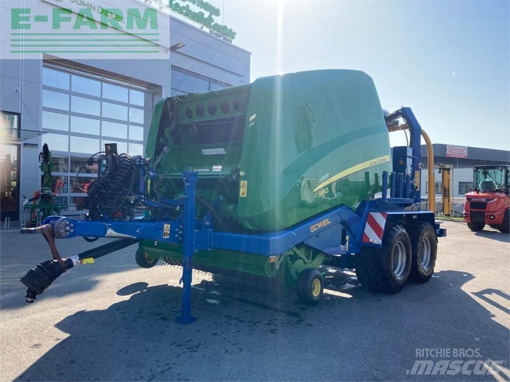 John Deere 960 Square Balers