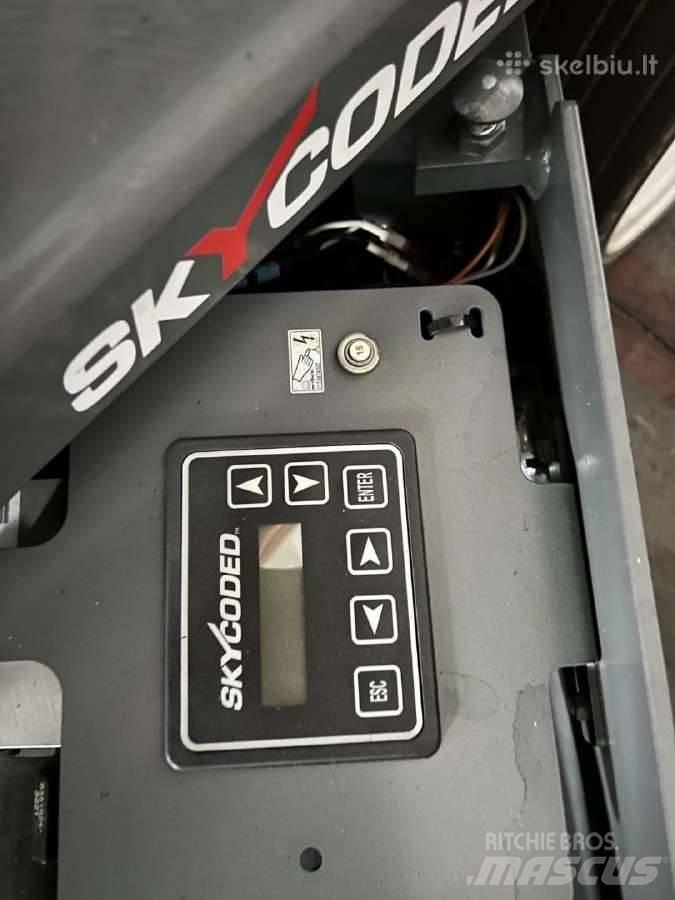 SkyJack SJ4732 Scissor Lifts