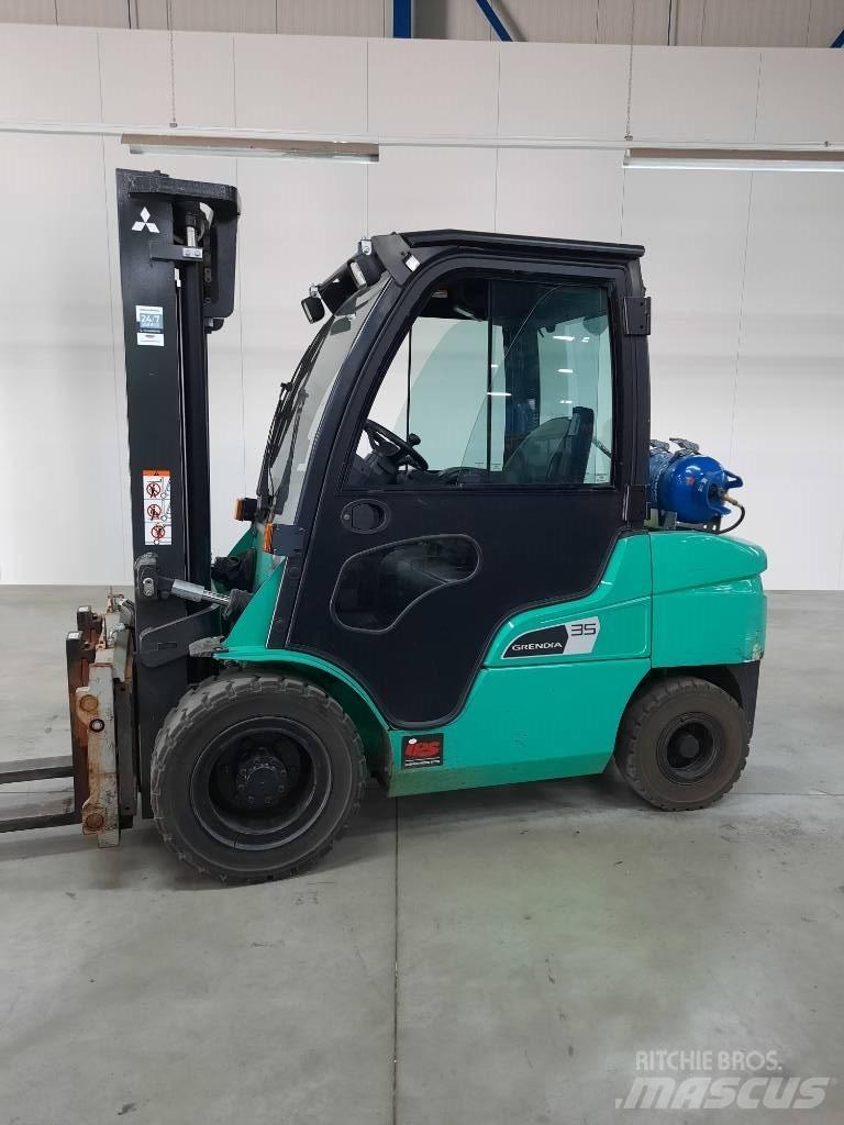 Mitsubishi FG35NT LPG trucks