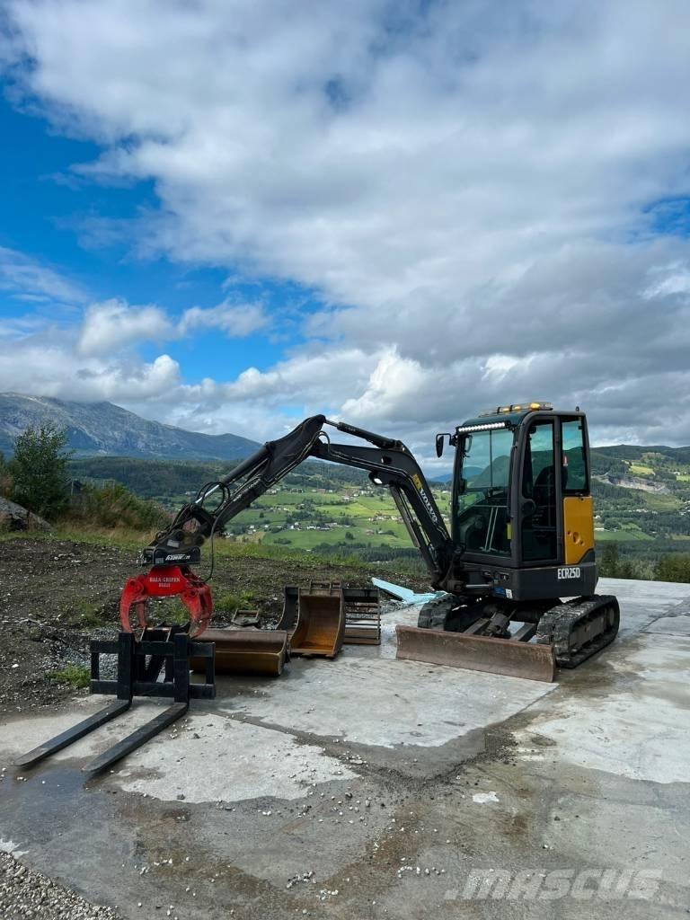 Volvo ECR25D Mini Excavators <7t (Mini Diggers)