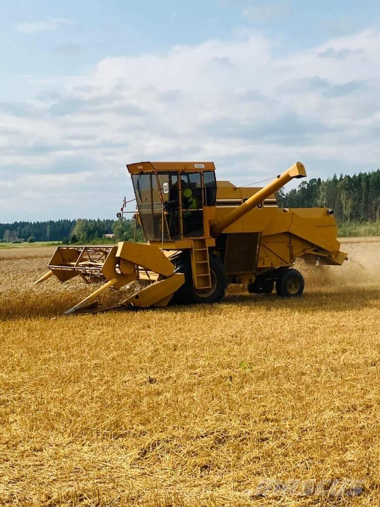 Sampo-Rosenlew 600 Combine Harvesters