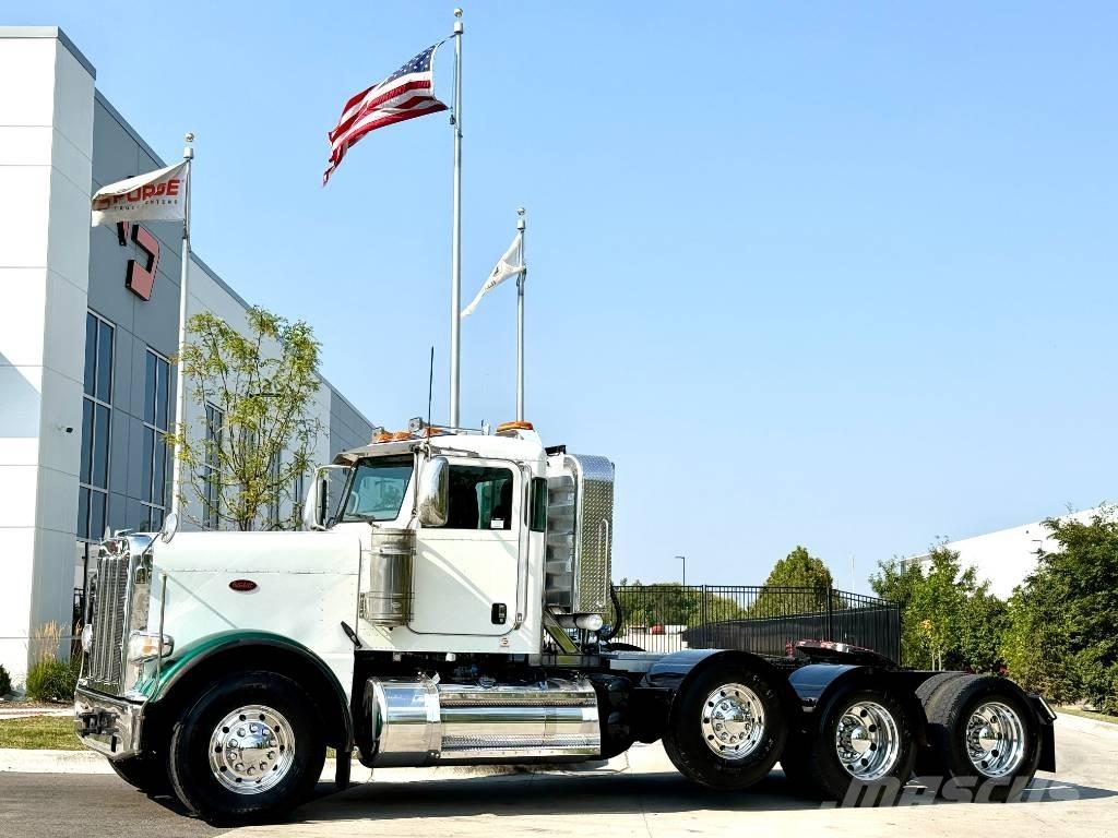 Peterbilt 388 Conventional Trucks / Tractor Trucks