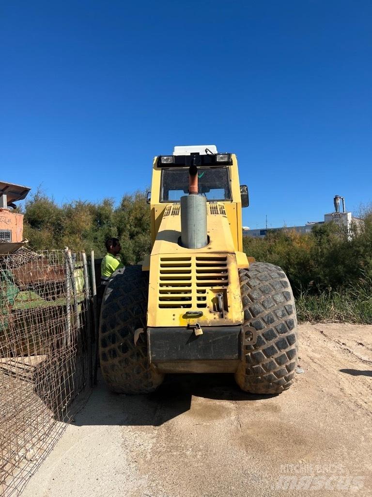 Bomag BW 211 D-3 Single drum rollers