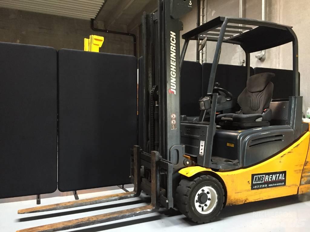 Jungheinrich EFG 220 Electric Forklifts