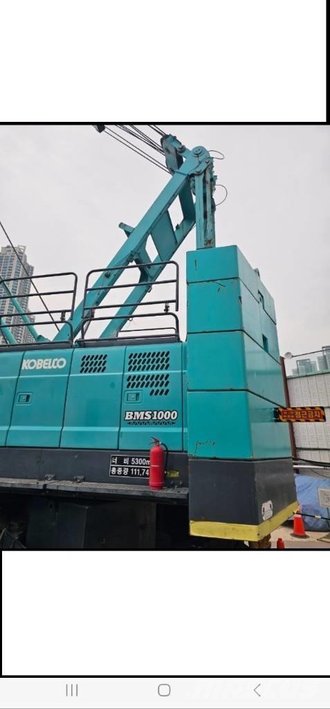 Kobelco BMS1000 Crawler Cranes