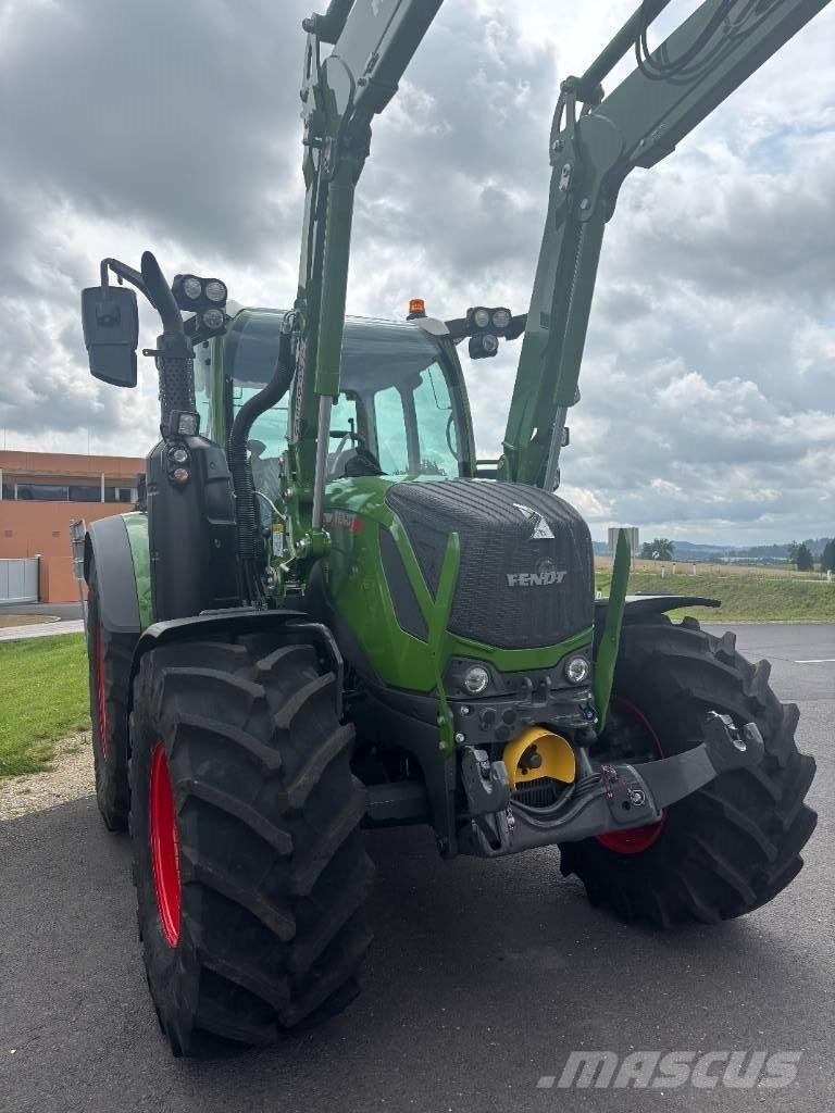 Fendt 311 Vario Tractors