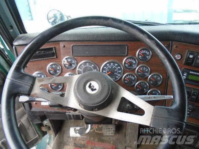 Western Star 4900 SA Dump Trucks