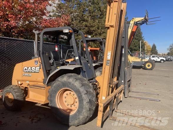 CASE 586H Rough Terrain Trucks