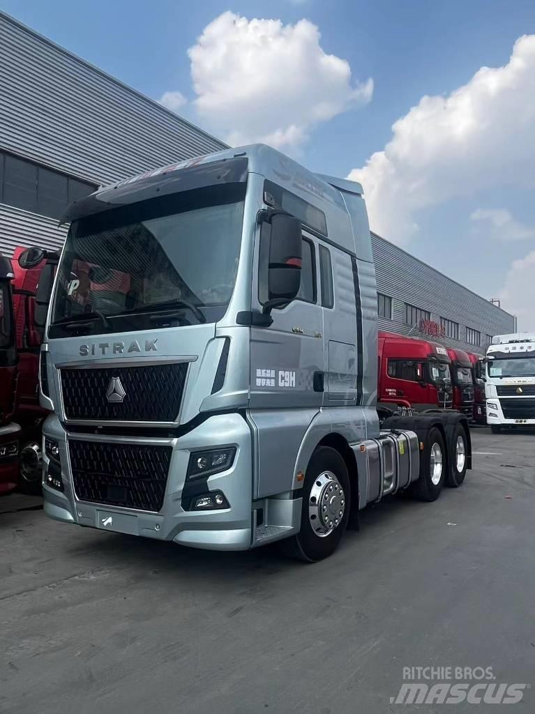 Sinotruk M1509 Conventional Trucks / Tractor Trucks