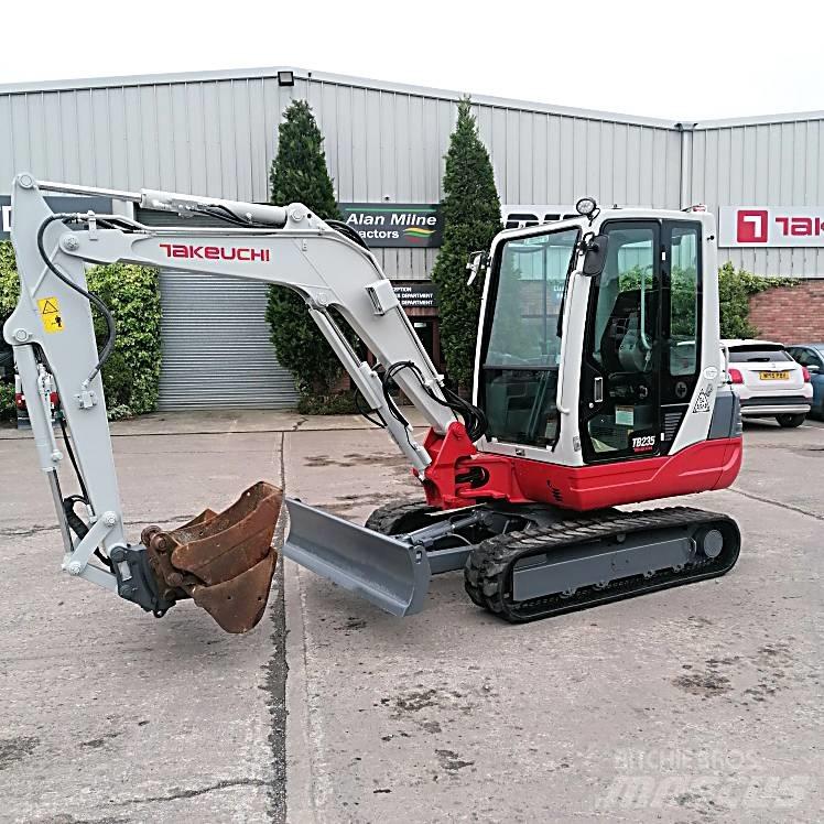 Takeuchi TB235 Mini Excavators <7t (Mini Diggers)