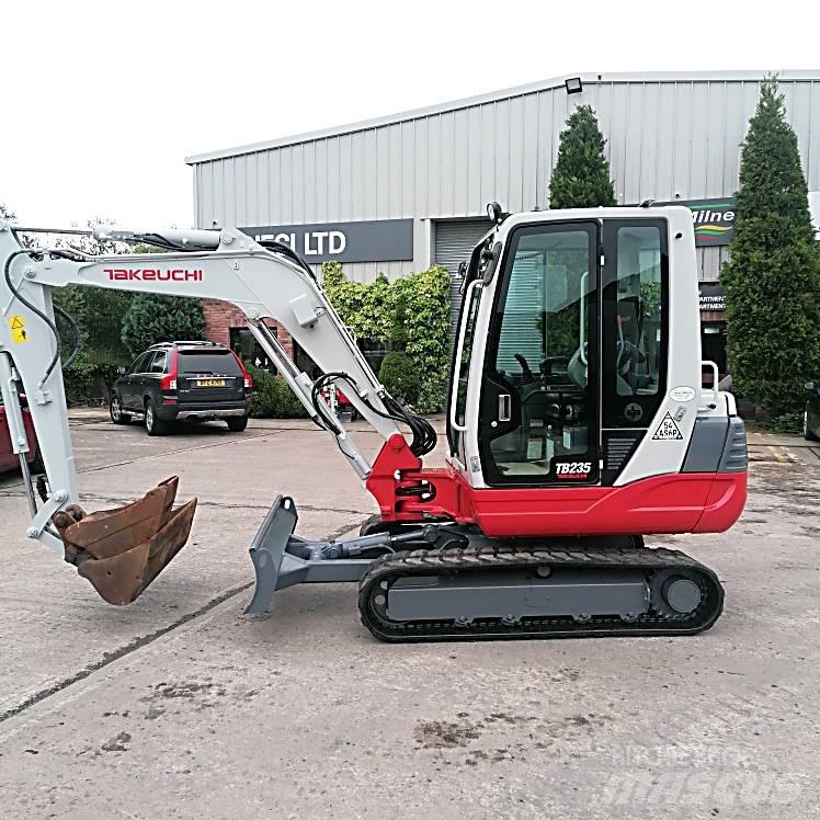 Takeuchi TB235 Mini Excavators <7t (Mini Diggers)