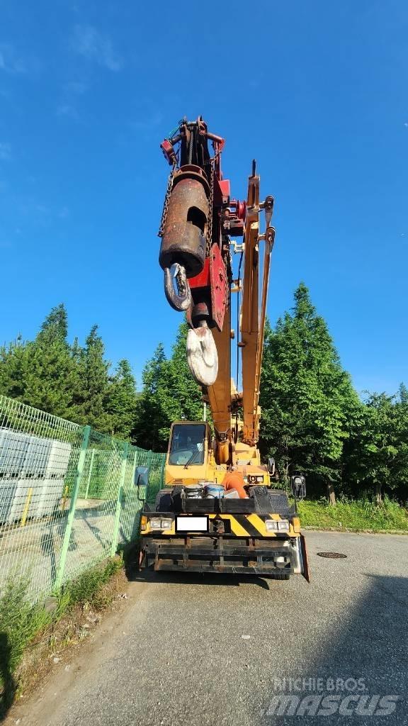 Tadano TR 250 M-6 Rough Terrain Cranes