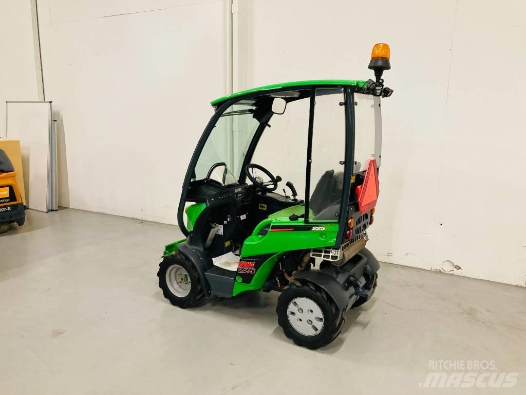Avant 225 Mini Loader