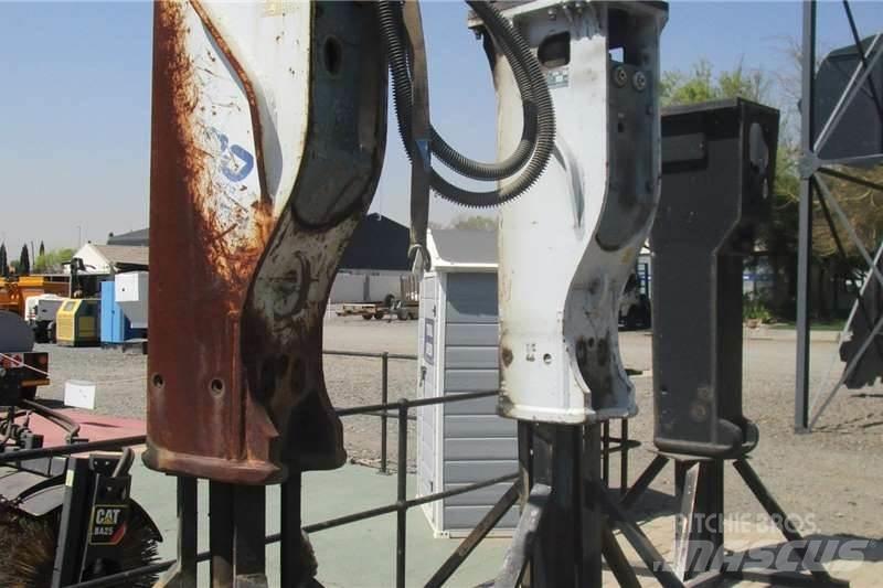 Hammer 22-25TON Other Trucks