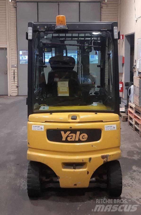 Yale ERP25VL Electric Forklifts