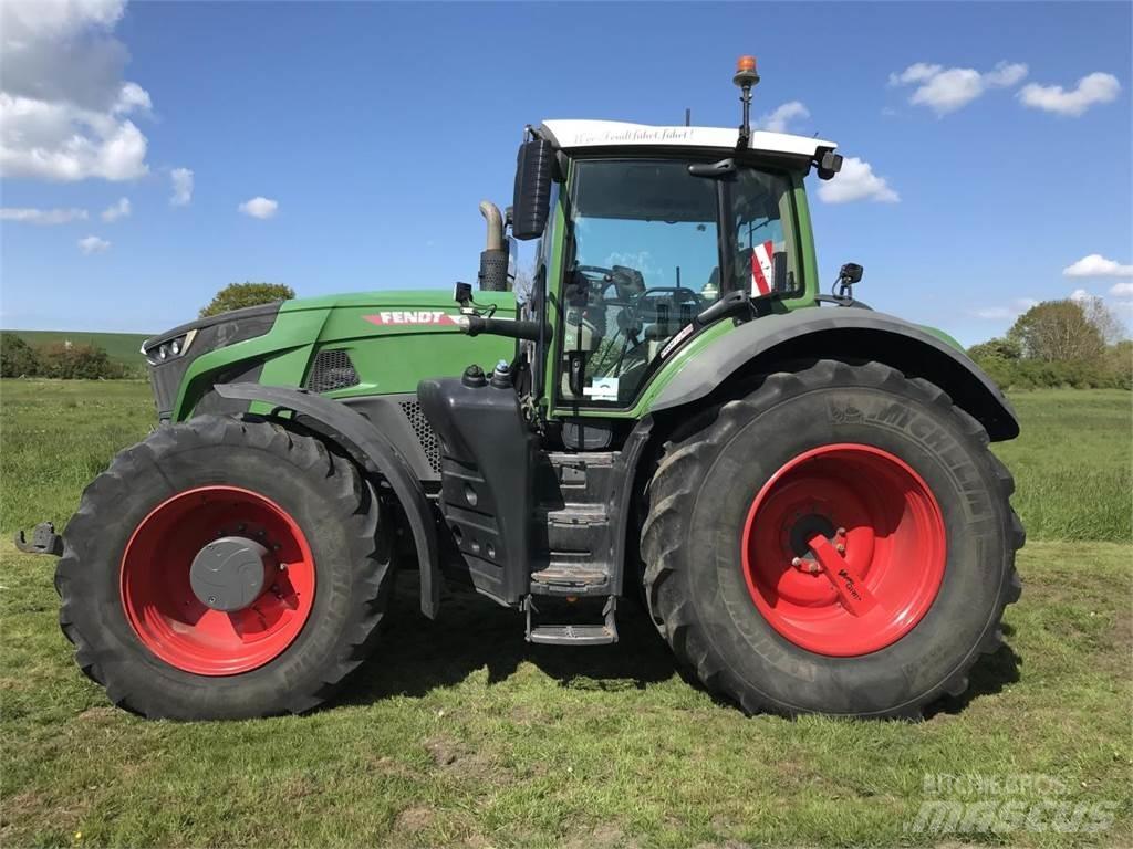 Fendt 936 Vario Tractors