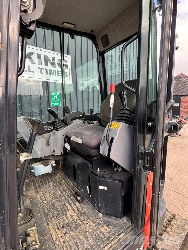 Kubota U 27 Mini Excavators <7t (Mini Diggers)