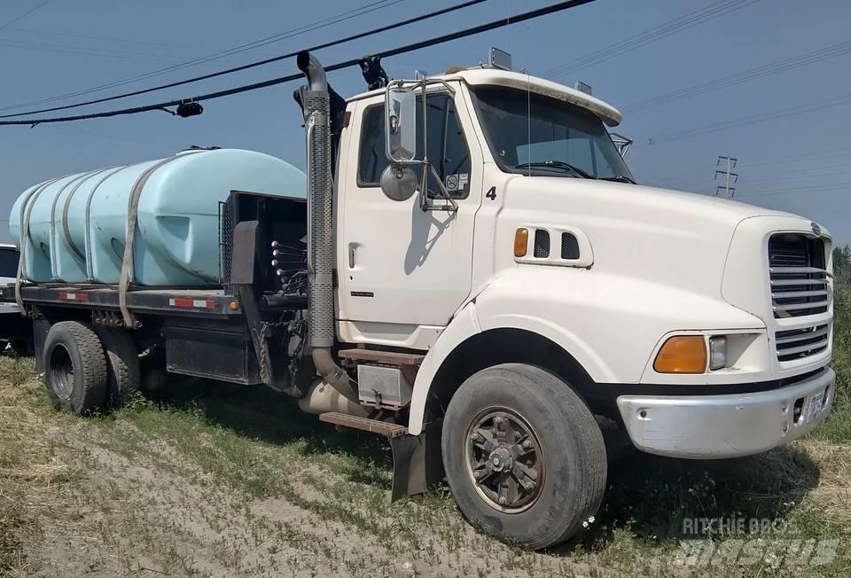 Sterling L 8513 Boom / Crane / Bucket Trucks