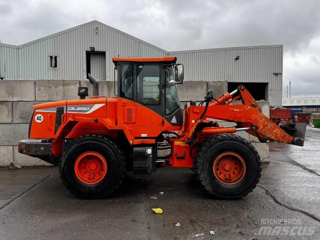 Doosan DL250-5 Wheel Loaders