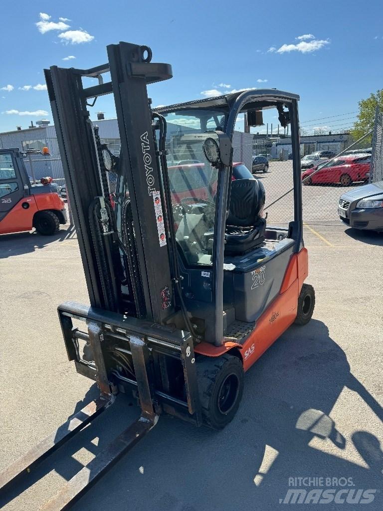 Toyota 8FBM20T Electric Forklifts