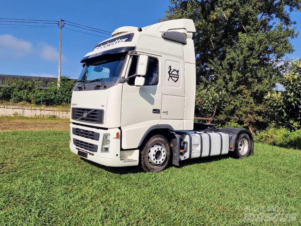Volvo FH 13 440 Conventional Trucks / Tractor Trucks