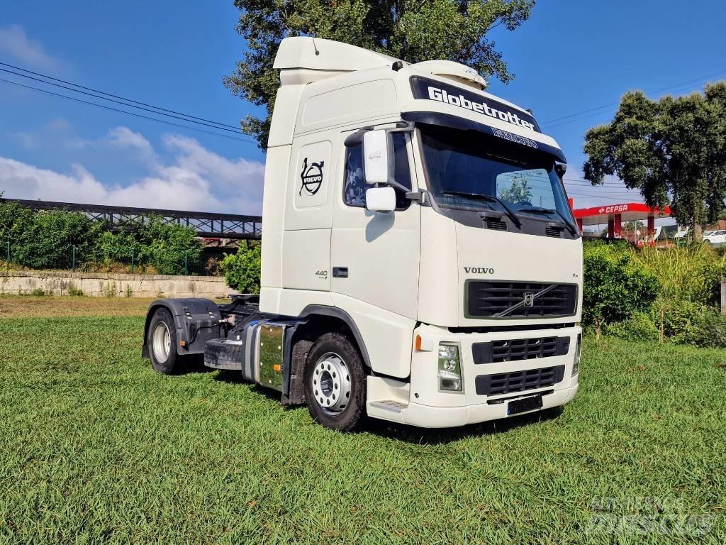 Volvo FH 13 440 Conventional Trucks / Tractor Trucks