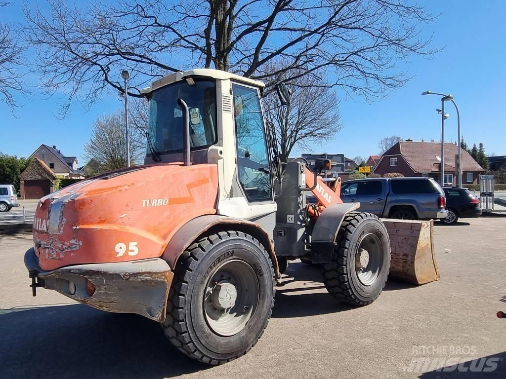 Atlas AR 95 Wheel Loaders