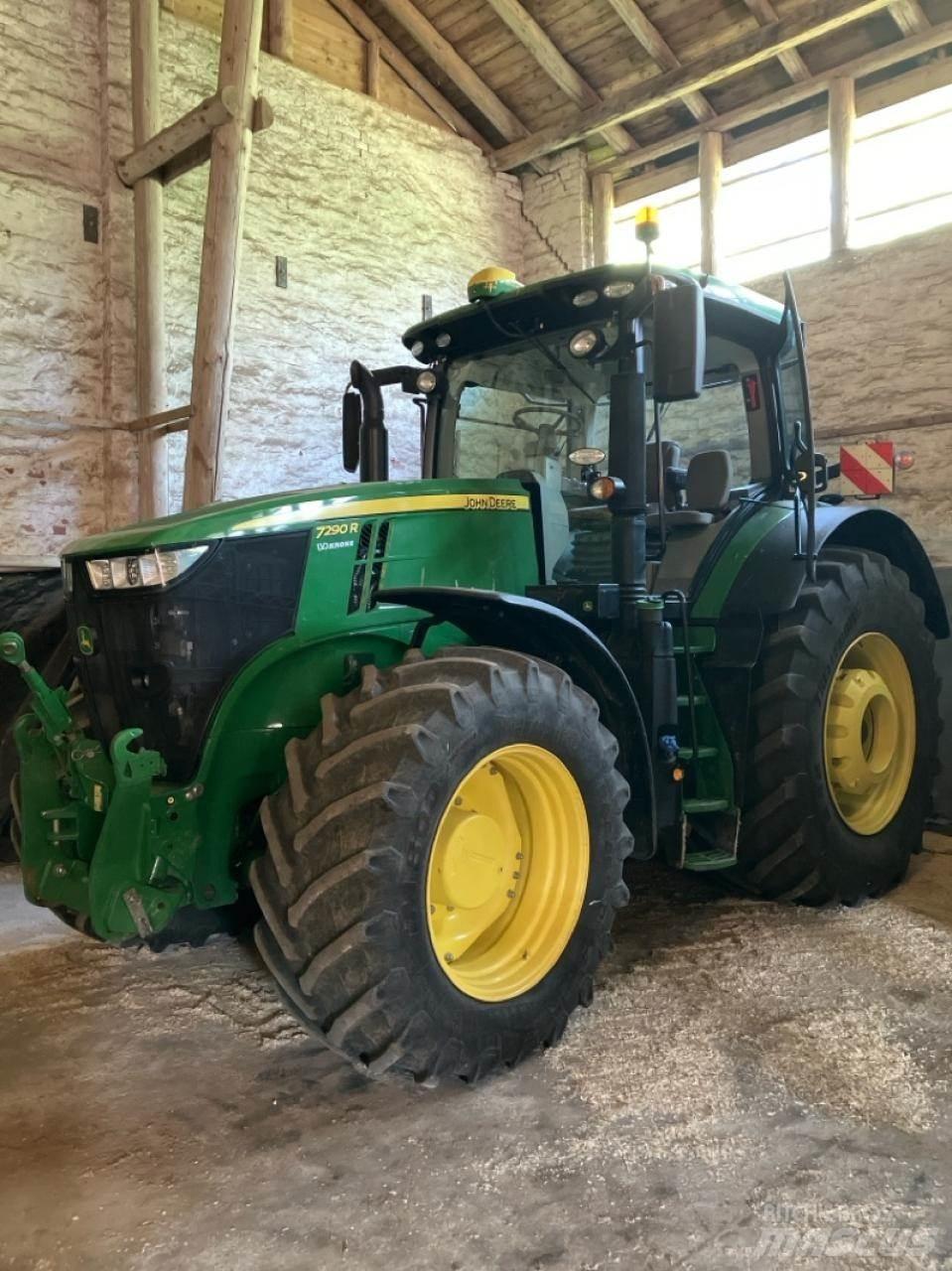 John Deere 7290R Tractors