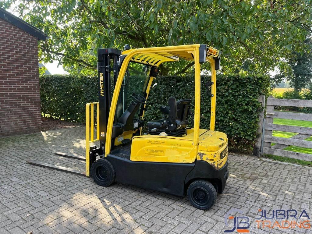 Hyster J2.0XN LWB Electric Forklifts