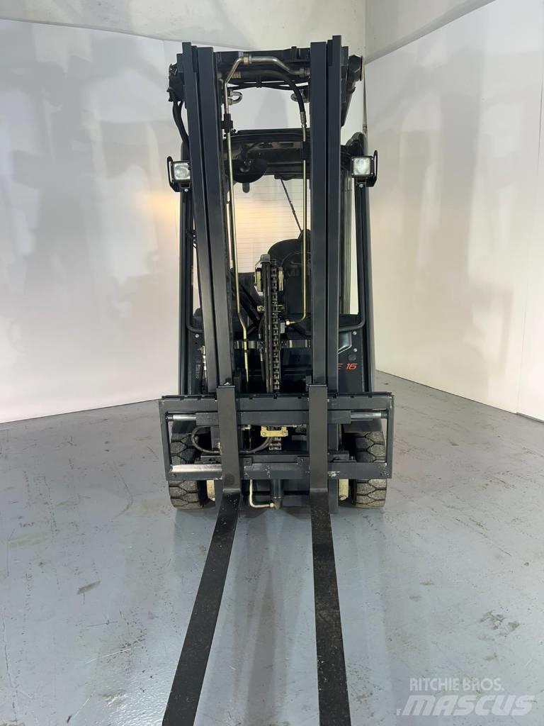 Linde E16 Electric Forklifts