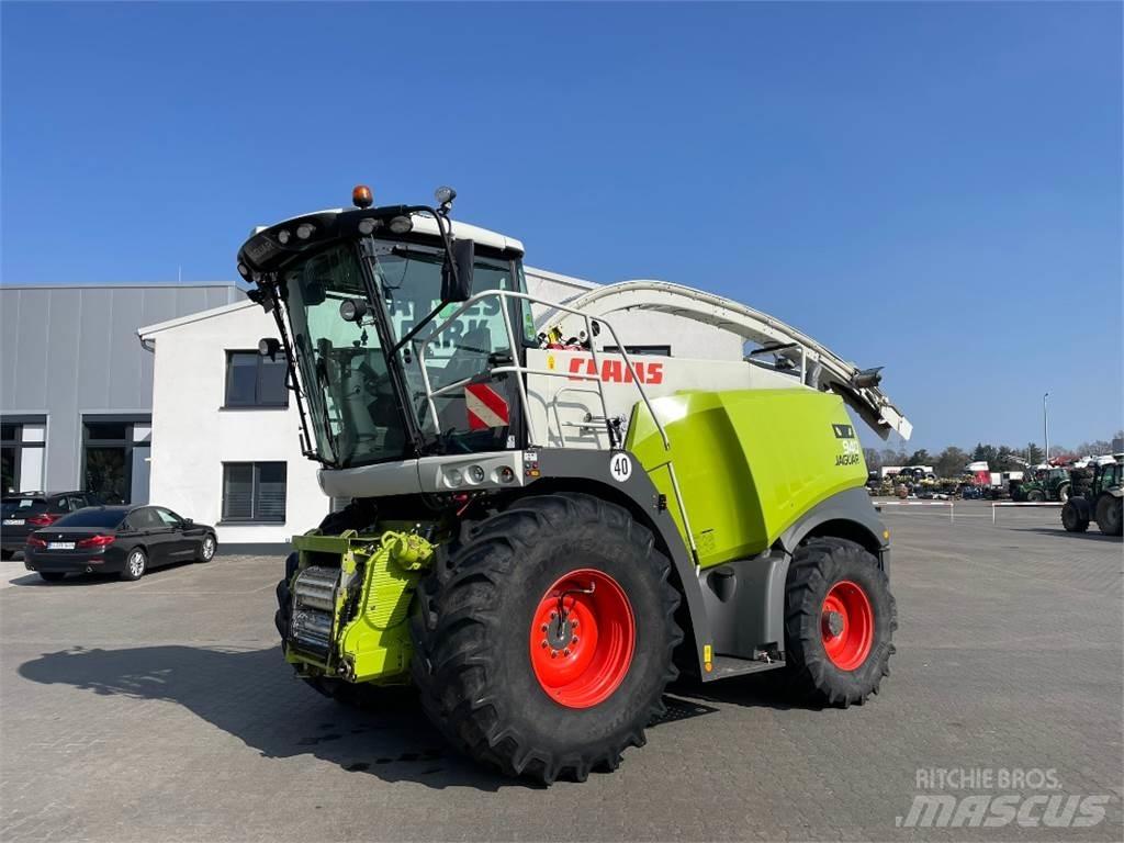 CLAAS Jaguar 940 Forage Harvester