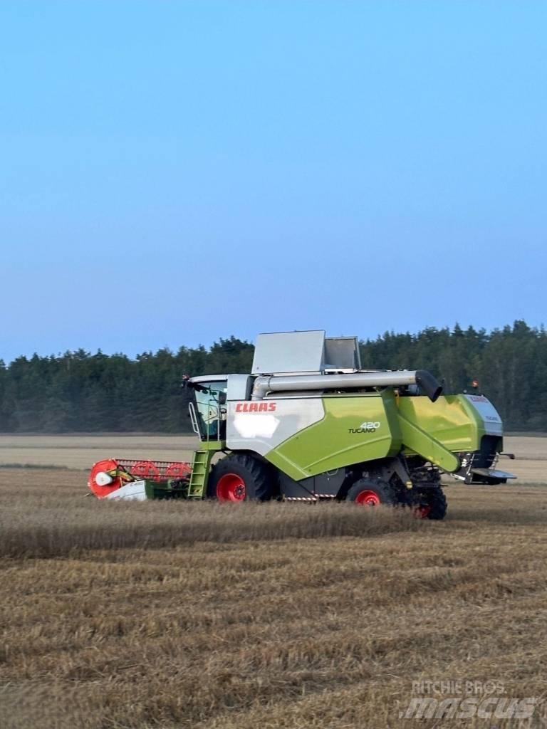 CLAAS Tucano 420 Combine Harvesters