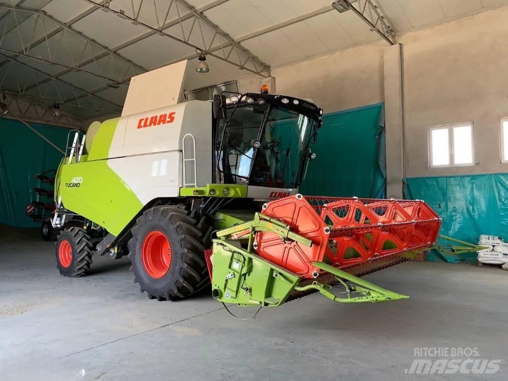 CLAAS Tucano 420 Combine Harvesters