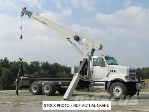 National Crane 8100D Crawler Cranes