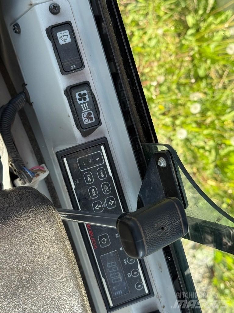 Takeuchi TB 216 Mini Excavators <7t (Mini Diggers)