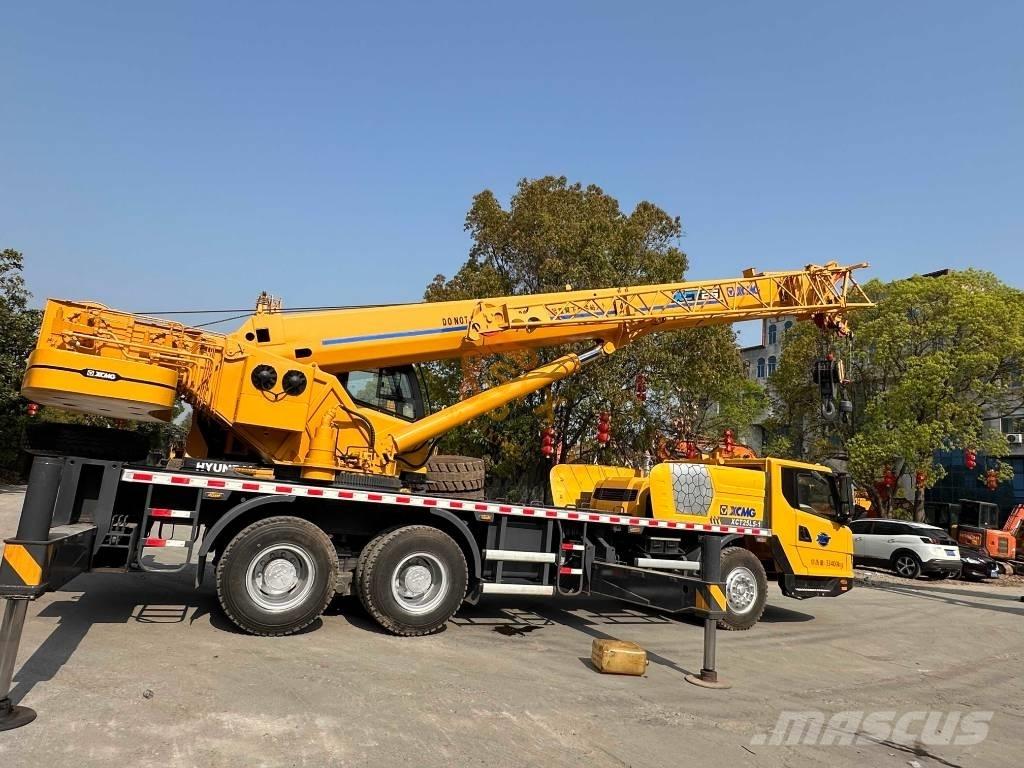 XCMG XCT 25 Mobile and all terrain cranes