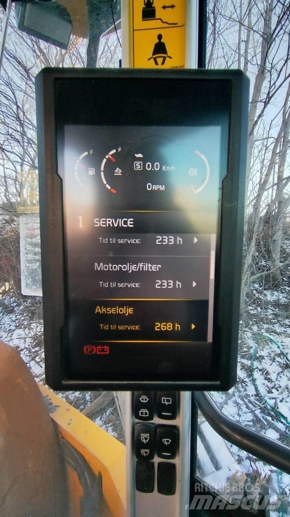 Volvo SD 160 B Pneumatic tired rollers