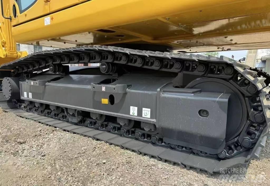 Komatsu PC 200-8 Crawler Excavators