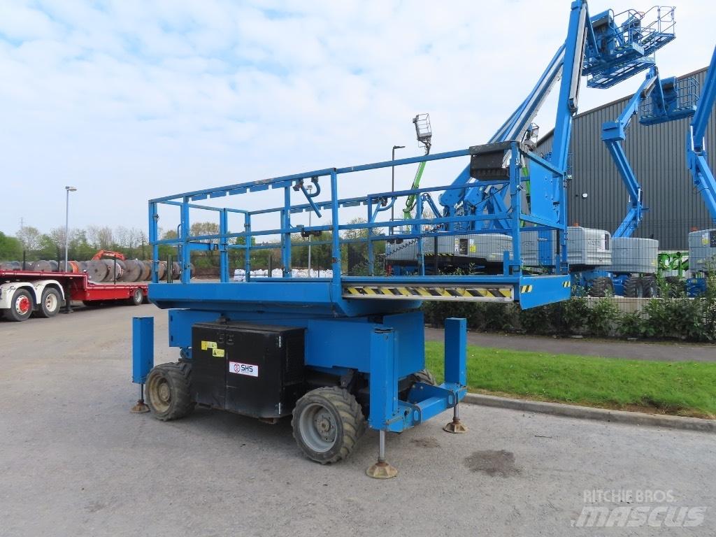 Genie GS 3369 RT Scissor Lifts