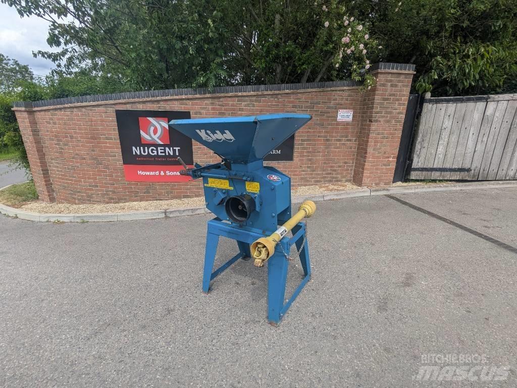  KIDD 6" ROLLER MILL Animal Feeders