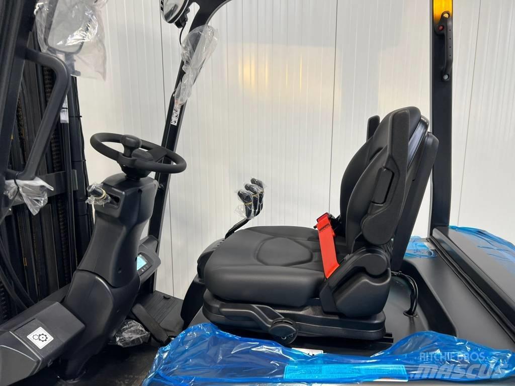 Bobcat B20T-7 PLUS Electric Forklifts