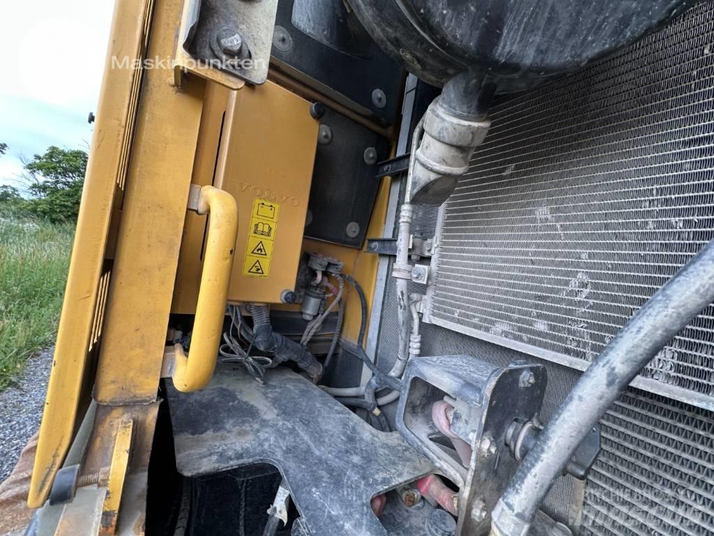 Volvo ECR 305 C L Crawler Excavators